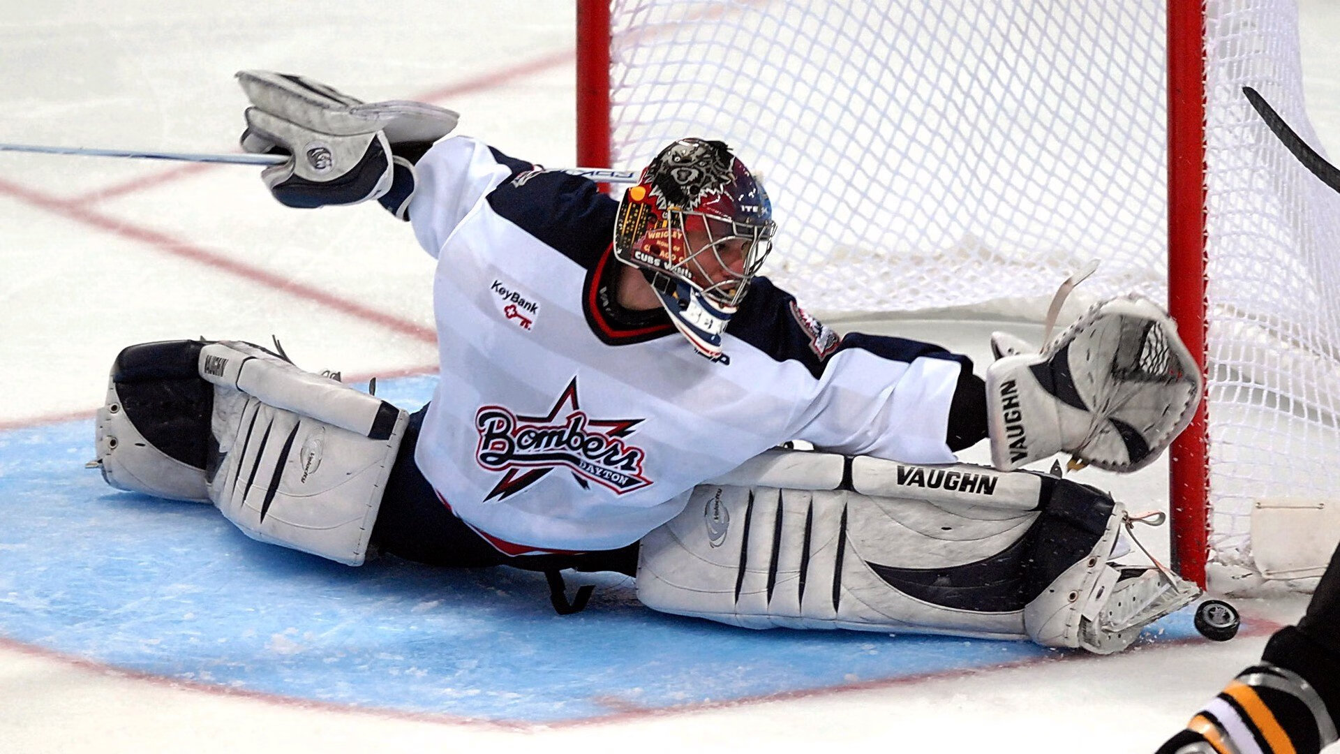 亚博体育-电竞赛场焦点！瑞士队对阵韩国队，激战正酣，豪门对决再度上演